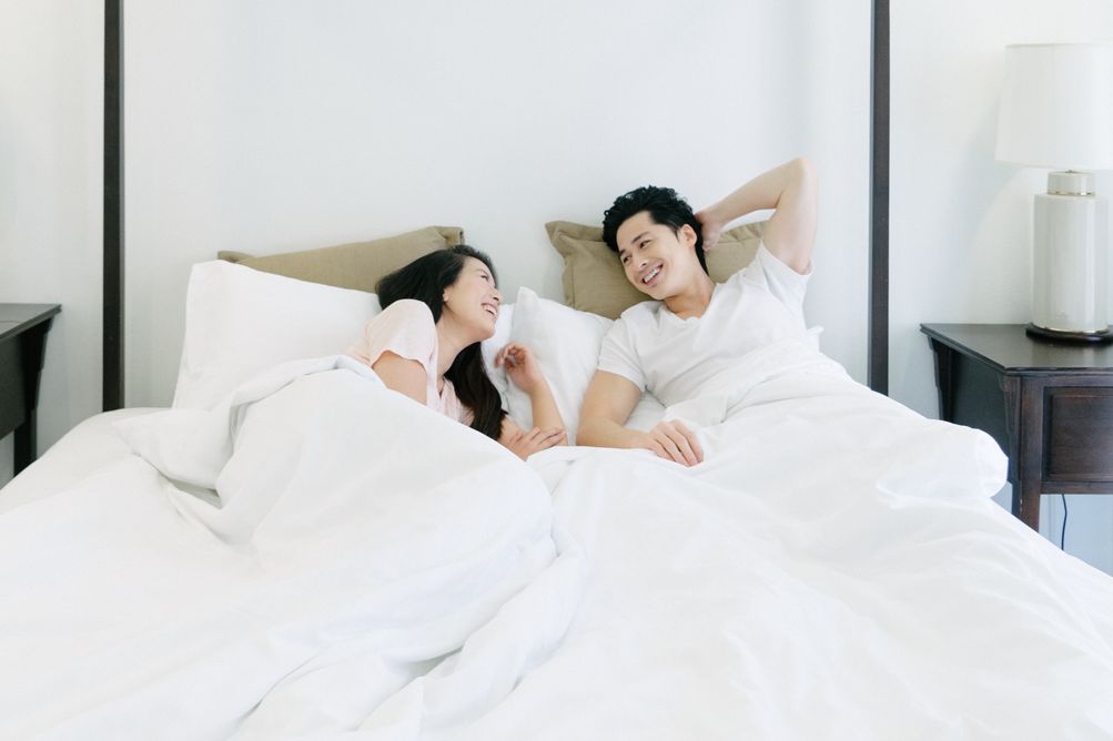 Kegiatan seru dengan pasangan sebelum tidur.