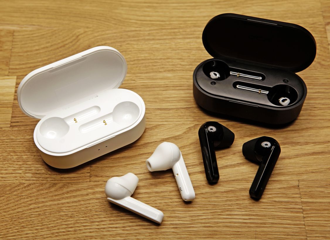 Earbuds adalah perangkat elektronik yang kerap dipakai untuk mendengarkan suara, seperti musik. Yuk, simak cara membersihkannya!