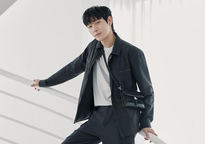 Harga tiket fan meeting Kim Young Dae aktor drakor Shooting Stars di Bandung, Jawa Barat, tanggal 17 Desember 2022.