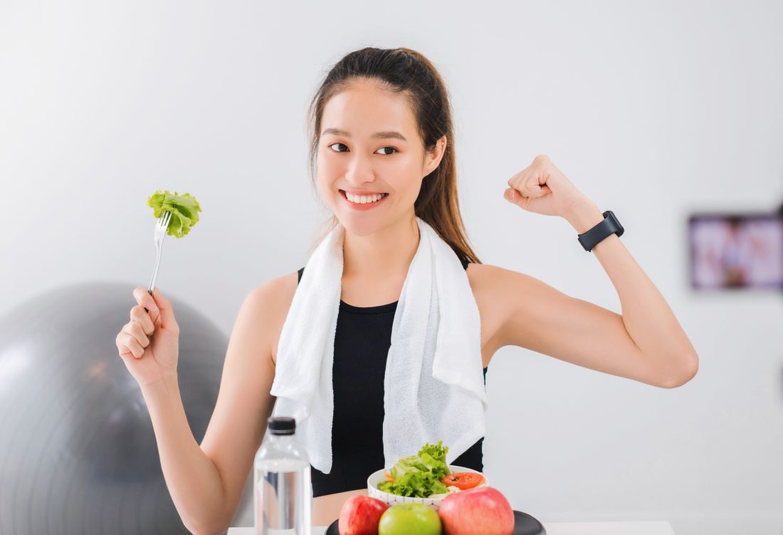 Memperingati Hari Remaja Internasional, penting bagi remaja untuk menjaga berat badan yang sehar agar terhindari dari risiko penyakit. Yuk, simak!