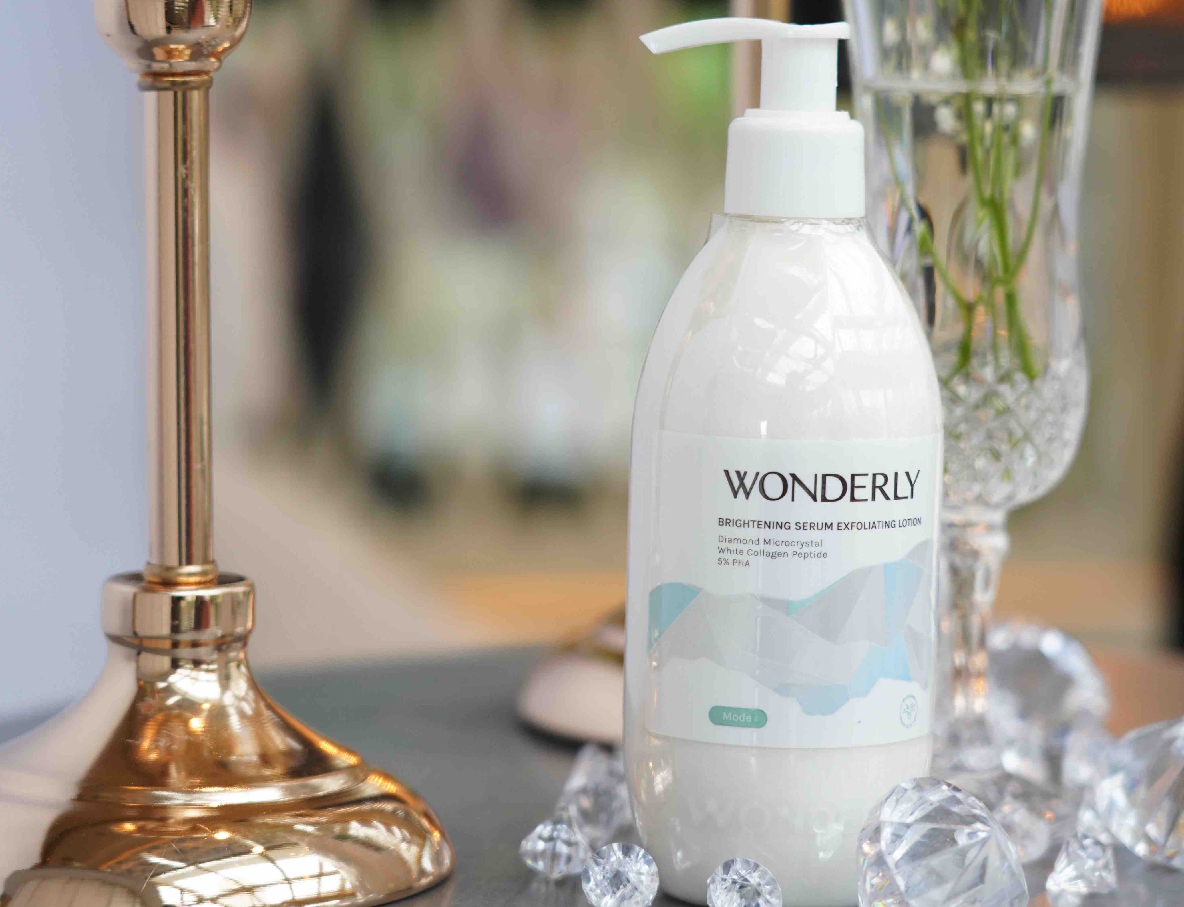 Berikut rekomendasi body lotion dengan kandungan diamond microcrystal yang bikin kulit cerah dan sehat.