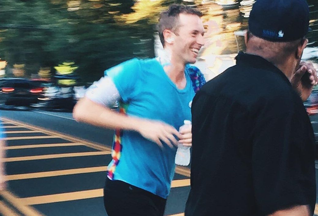 Berita terpopuler Wellness (17/11/2023): dari manfaat nyeker seperti dilakukan Chris Martin. Hingga rekomendasi makanan untuk penderita kanker paru.