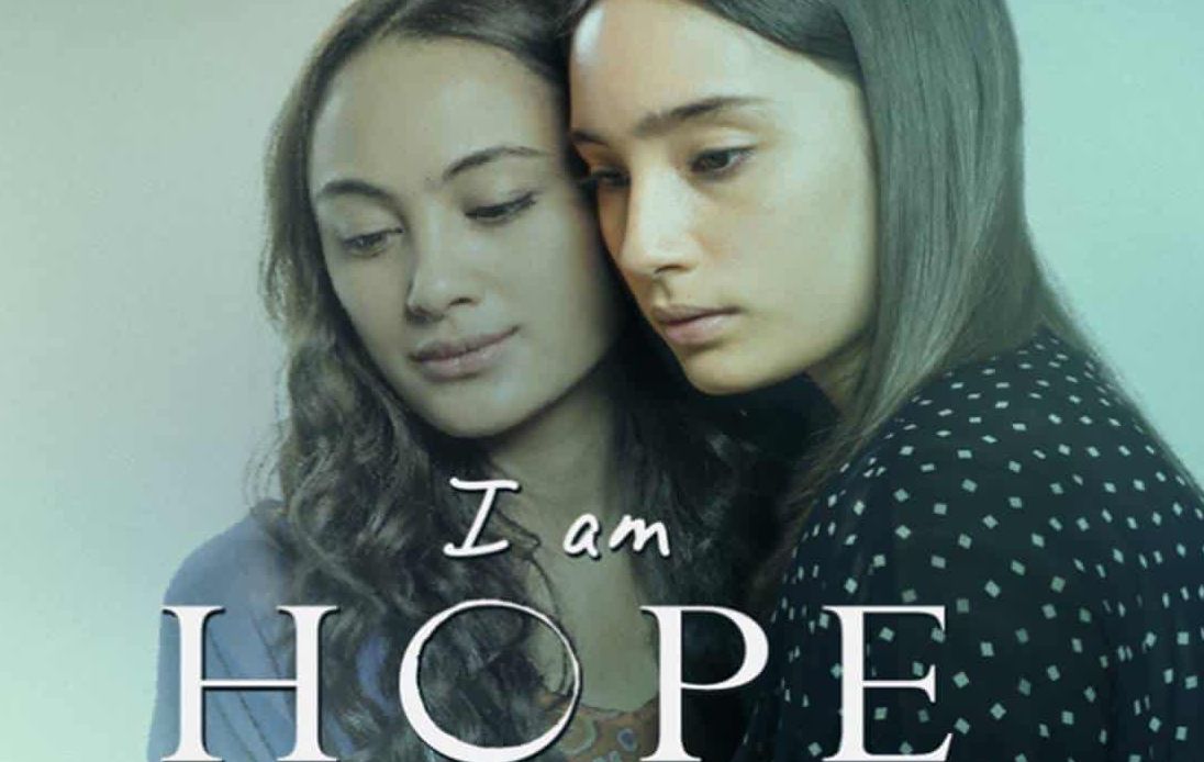4 rekomendasi film tentang pejuang kanker yang penuh harapan untuk memperingati Hari Kanker Sedunia 2022.