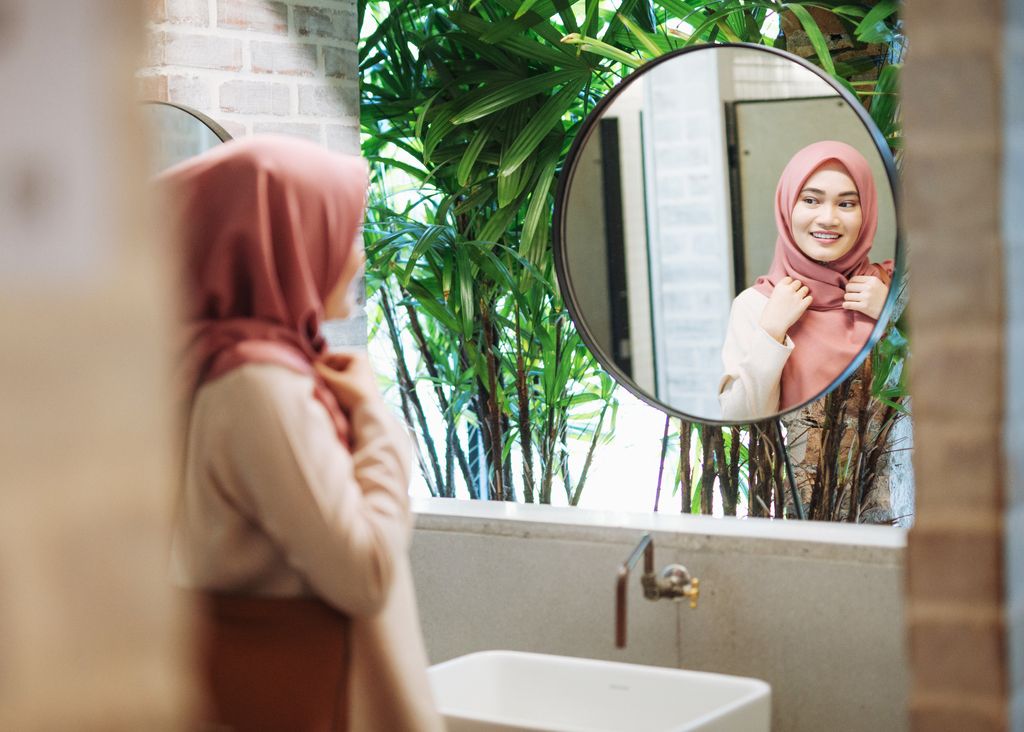 Hari Solidaritas Hijab Internasional atau International Hijab Solidarity Day diperingati setiap 4 September. Begini sejarahnya.