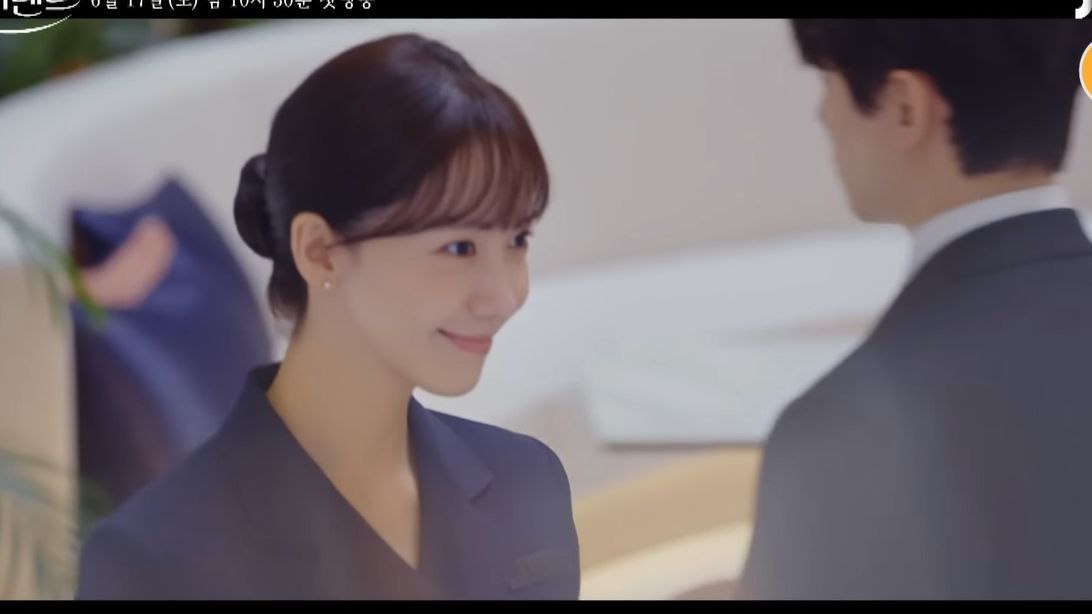 Mengintip dua tips jitu mempromosikan ide usaha seperti di drama Korea King The Land. Apa saja kunci suksesnya?