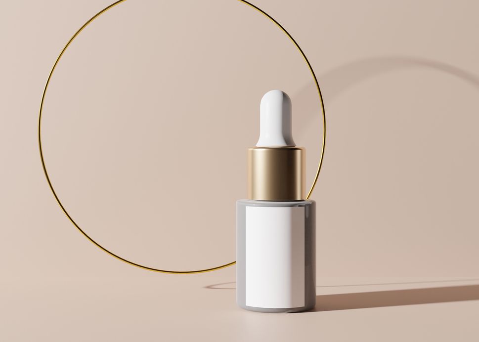 Emas bukan hanya menjadi bahan untuk perhiasan, melainkan kini juga digunakan pada produk skincare. Adakah efek sampingnya?