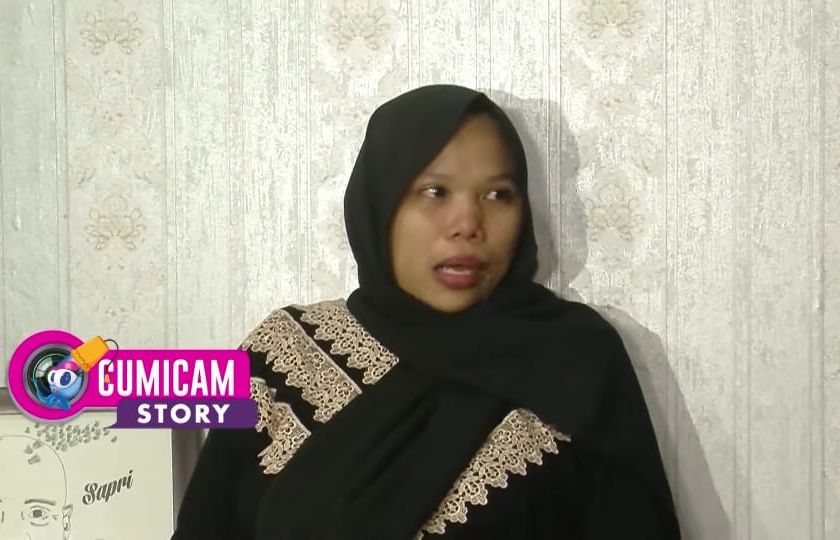 Masih tidak percaya ditinggal meninggal Sapri Pantun, Irma Suryatin: Saya Nunggu Dia Pulang Syuting. Begini katanya...