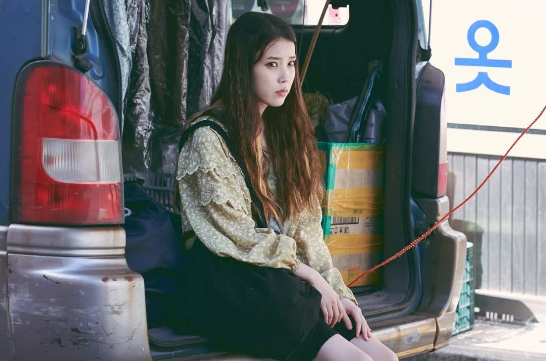 IU berperan jadi makelar di film Broker, apa sebenarnya profesi tersebut? Simak penjelasannya berikut ini!