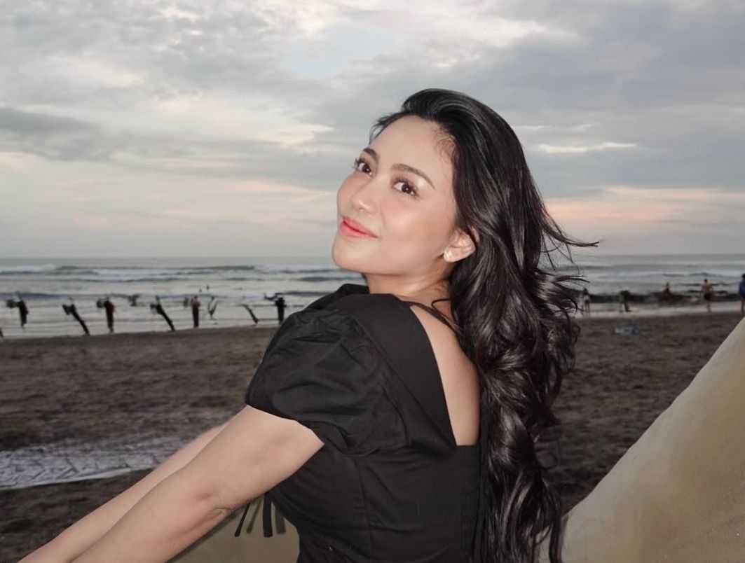 Rachel Vennya mengunggah postingan dimana dirinya mengakui sekaligus menyesal akan pilihan politiknya tahun lalu.