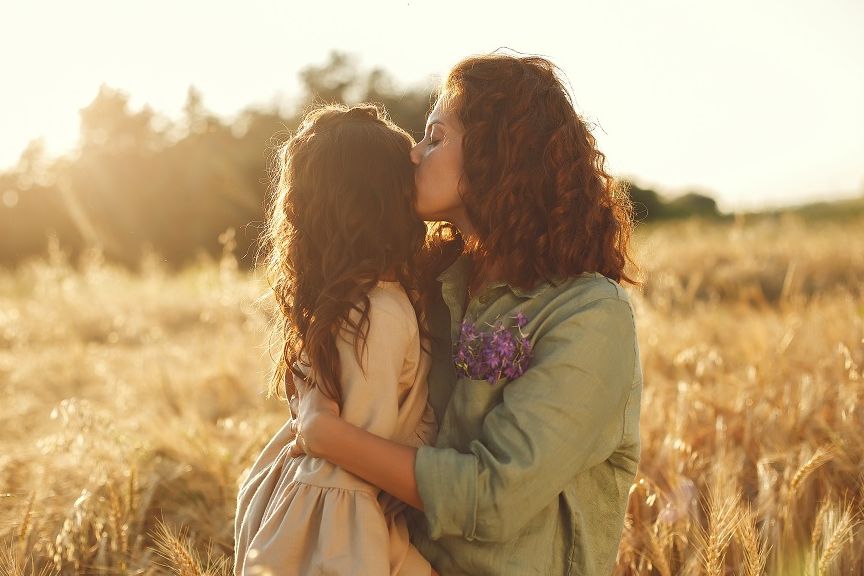 Anak menyimpan rahasia darimu? Begini cara membaca pikiran anak dan membuat mereka tak malu untuk curhat!