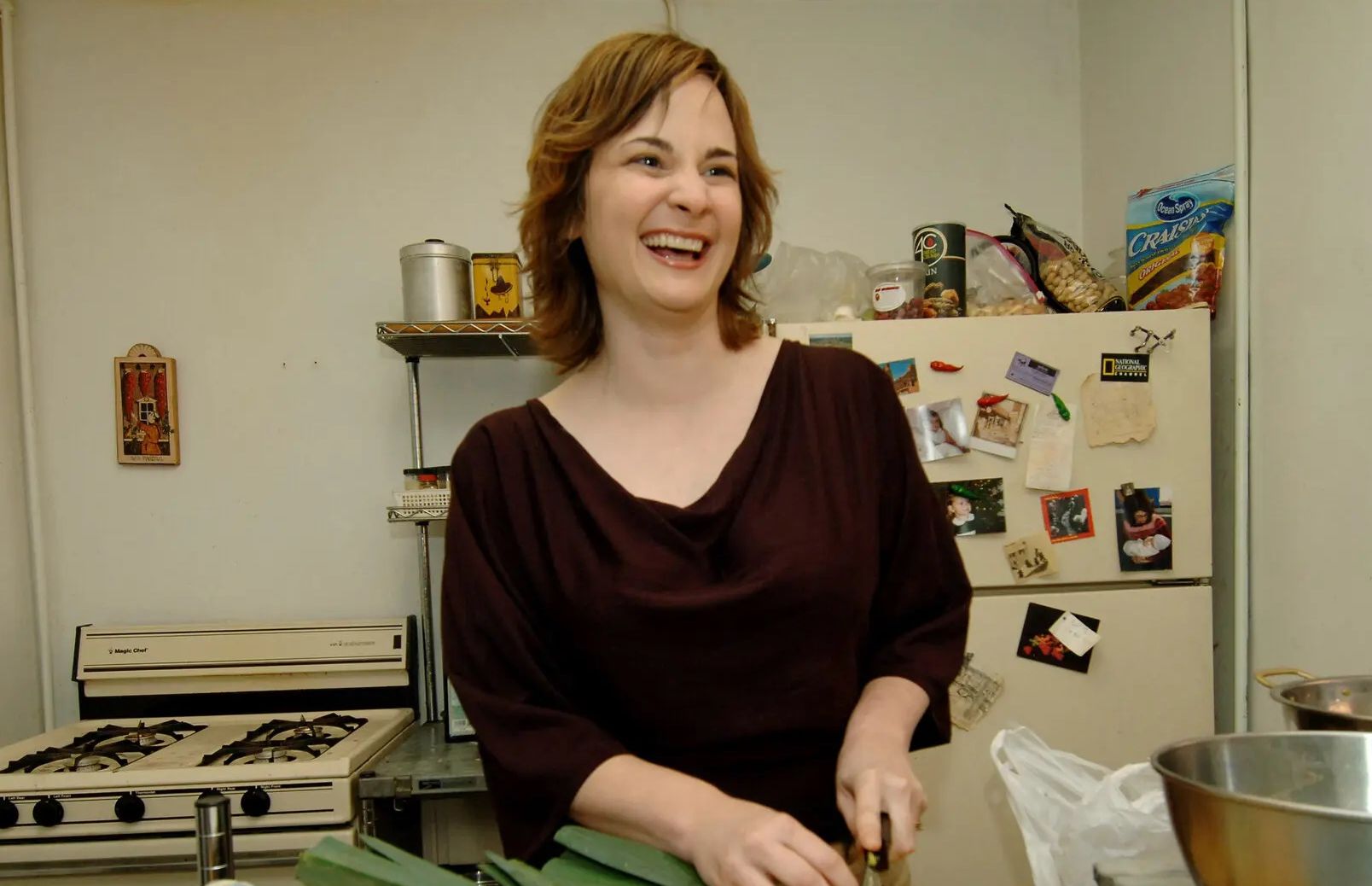 Julie Powell, penulis yang jadi inspirasi film Julie & Julia di Netflix, meninggal dunia pada usia 49 tahun karena serangan jantung.