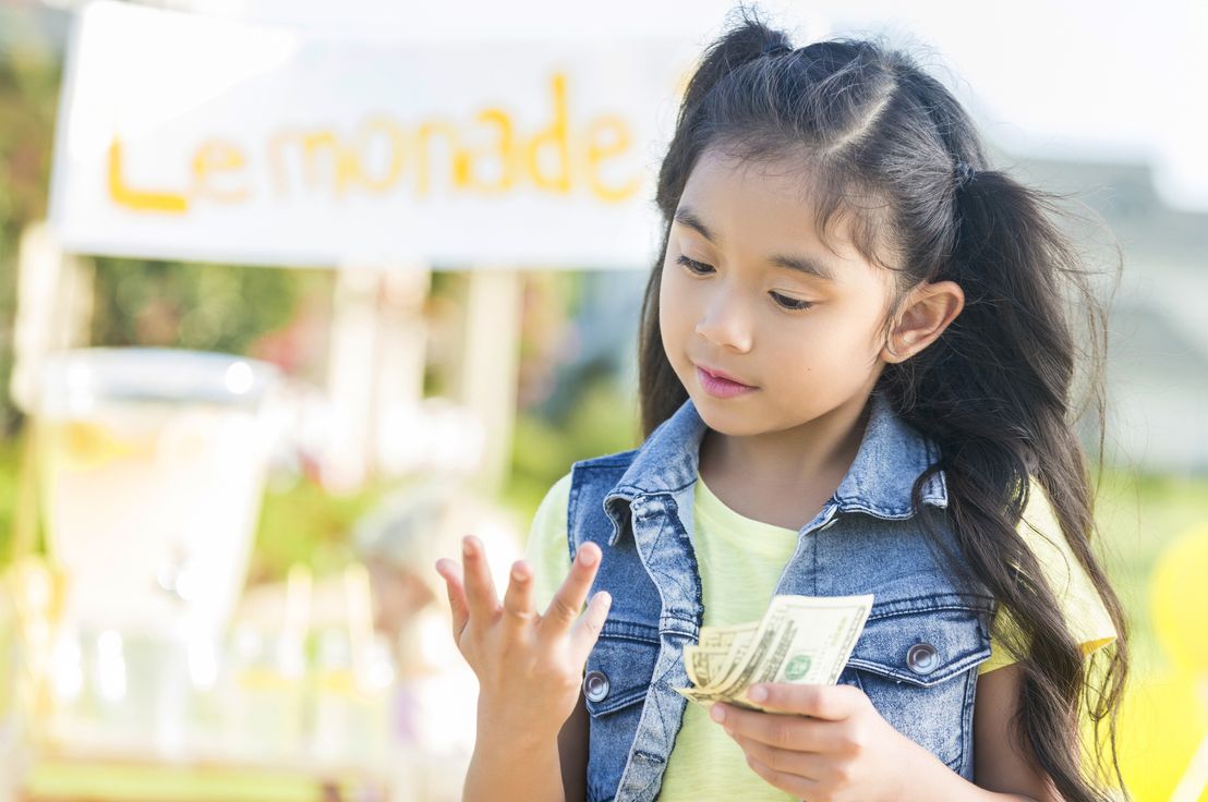 Selain keterampilan bertahan hidup, tiga jenis skills ini juga sangat penting untuk diajarkan kepada anak sebelum usia 10 tahun.