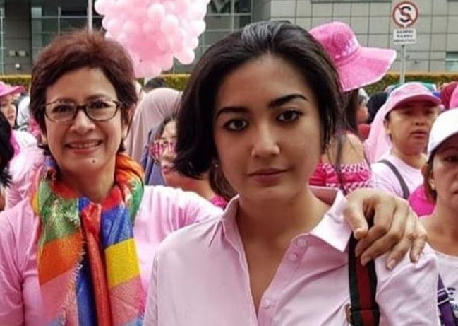 Maura Magnalia Widyaratri, putri dari pasangan Nurul Aridin dan Mayong Suryolaksono meninggal dunia pada Selasa (25/1/2022).
