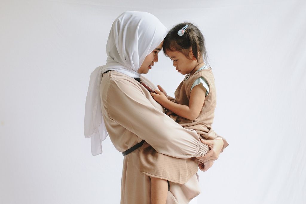 Sistem reward untuk anak bisa membuatnya jadi materialistis? Temukan jawabannya berdasarkan pakar berikut ini!
