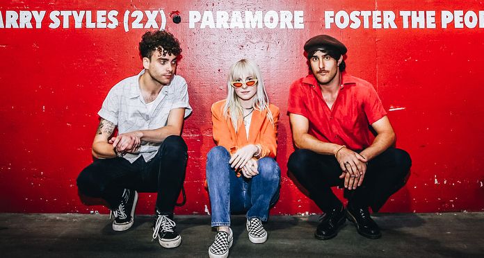 Grup band rock Paramore kembali ke studio untuk garap album keenam mereka. Hayley Williams ceritakan keseruan proses produksi. 