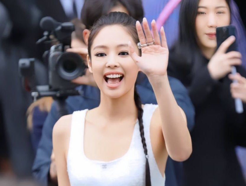 Berikut ini deretan berita terpopuler di kanal trending topic, Jumat (19/5/2023), salah satunya soal rumor Jennie BLACKPINK dan V BTS.