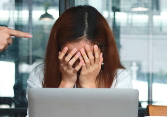 Berita terpopuler Lady Boss cara mengatasi stres kerjaan numpuk, hambatan gen Z dalam menjalankan bisnis, dan peluang karier perempuan di penerbangan.