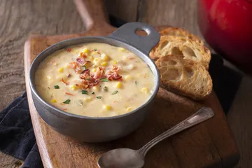 Tips membuat cream soup jagung, makanan musim hujan yang enak disantap.