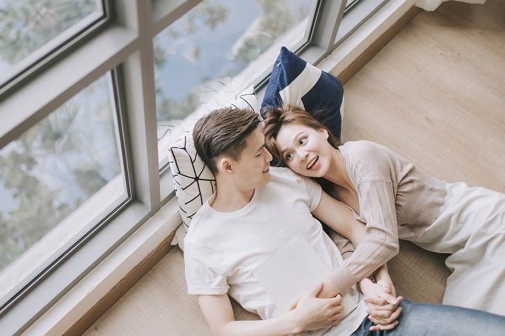 Kawan Puan, begini loh cara menggoda suami berdasarkan love language atau bahasa cintanya. Penasaran?