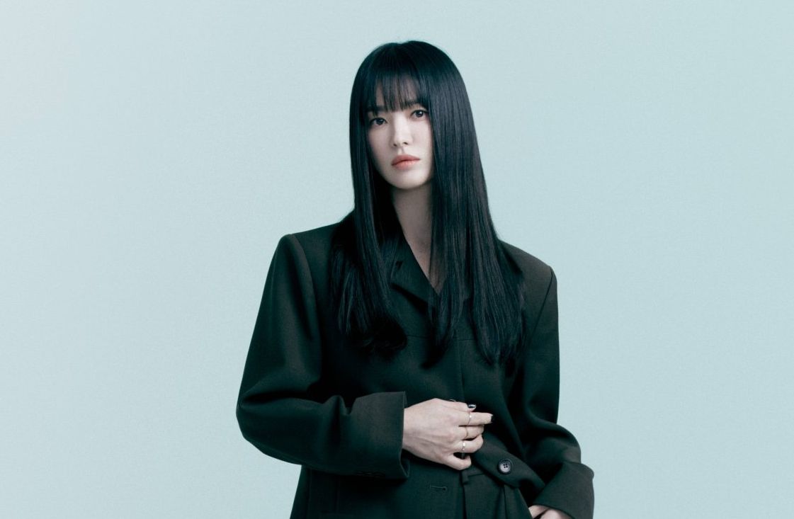 Berperan sebagai guru, intip sederet gaya Song Hye Kyo di drama terbarunya The Glory. Simak ulasannya!