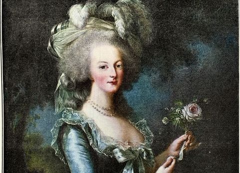 Mengenal sosok Marie Antoinette yang menjadi alasan di balik revolusi Prancis. Ini pelajaran yang bisa kita ambil dari kehidupan sang ratu.