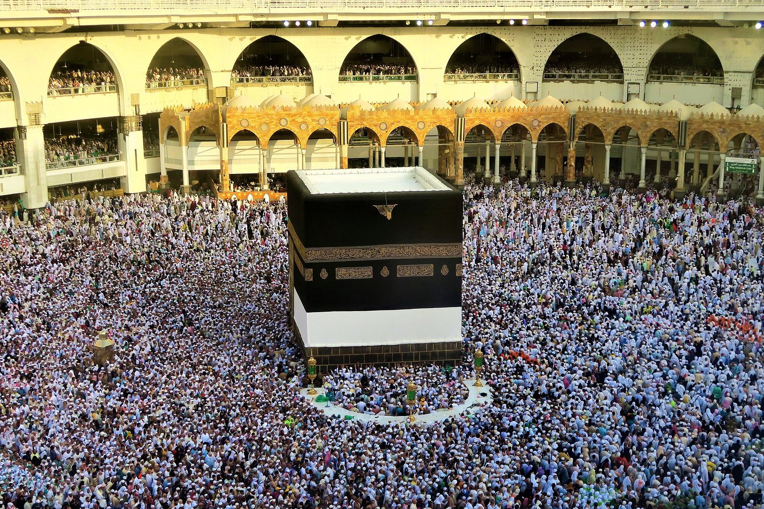 Umrah bisa jadi solusi jika tak ingin menunggu lama untuk ibadah haji. Berikut tips menabung untuk umrah!