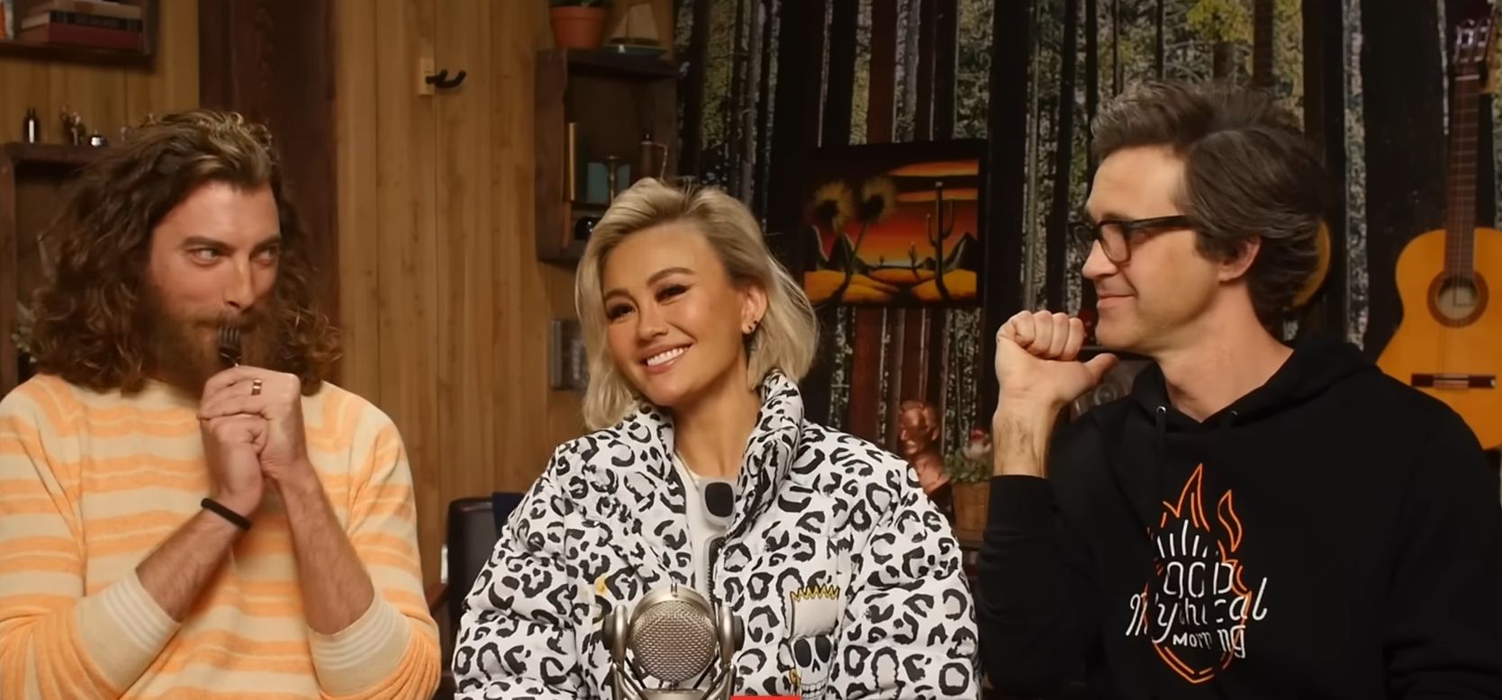 Penyanyi Agnez Mo diundang dalam kanal Youtube Good Mythical Morning dan memperkenalkan tiga makanan khas Indonesia.