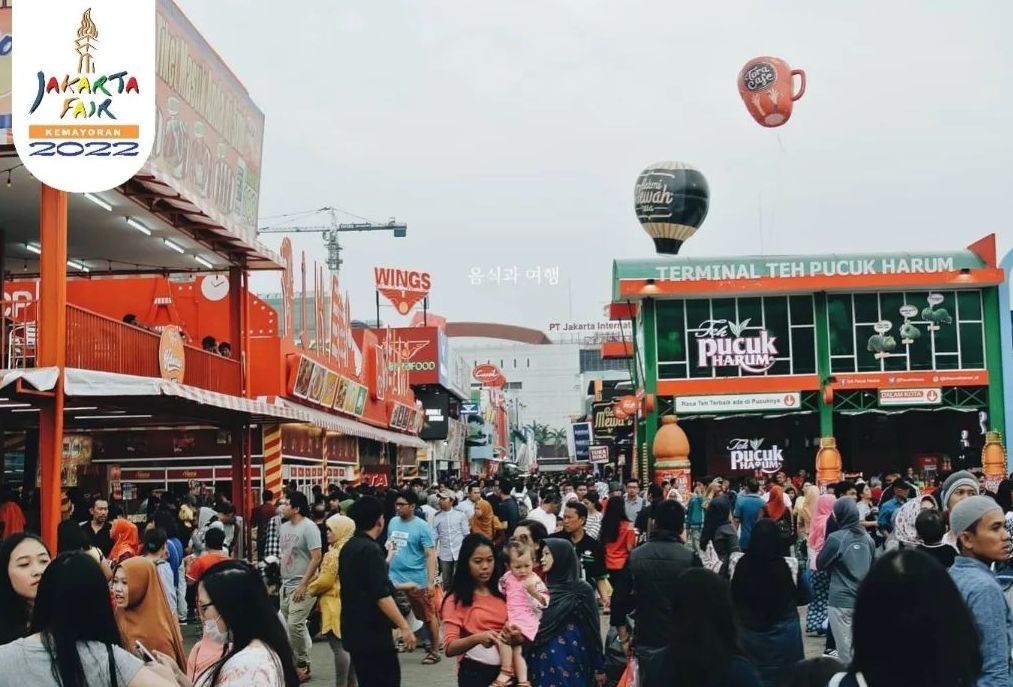 Berikut ini beragam makanan khas Betawi yang bisa Kawan Puan temukan di Jakarta Fair 2022, ada dodol hingga soto Betawi yuk cicipi