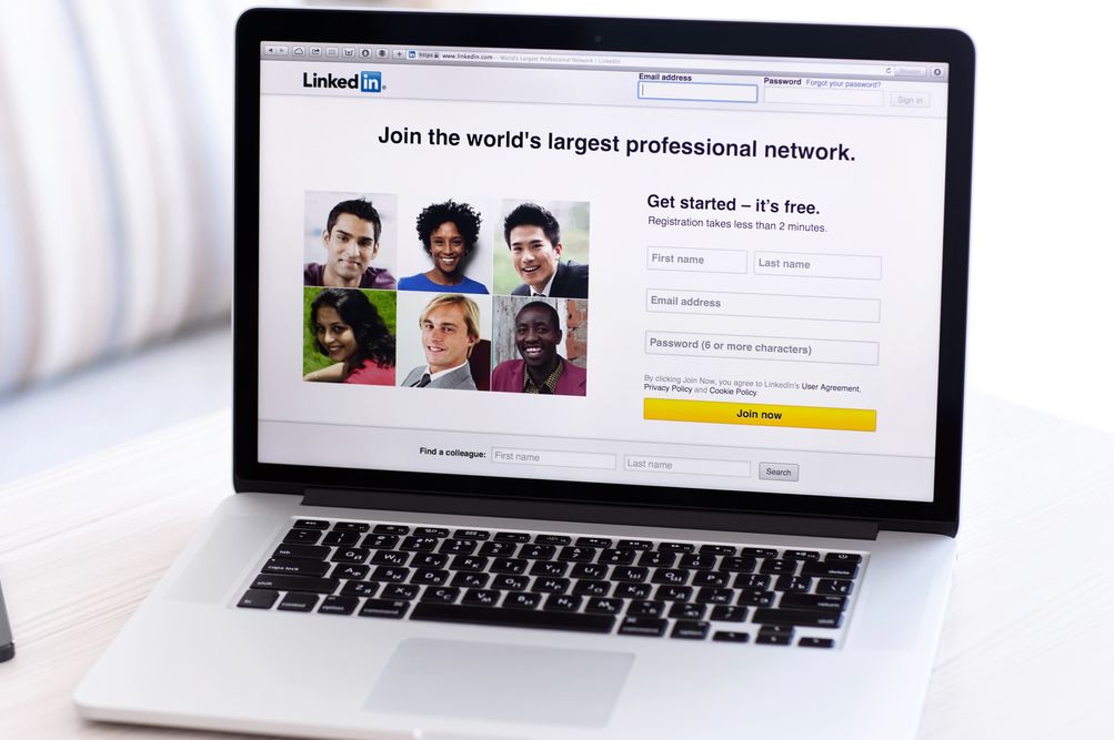 Berita terpopuler Lady Boss (15/2/2021) mulai dari 3 tips membangun karier dari CEO LinkedIn hingga info SNMPTN cara cek kuota prodi di web LTMPT.