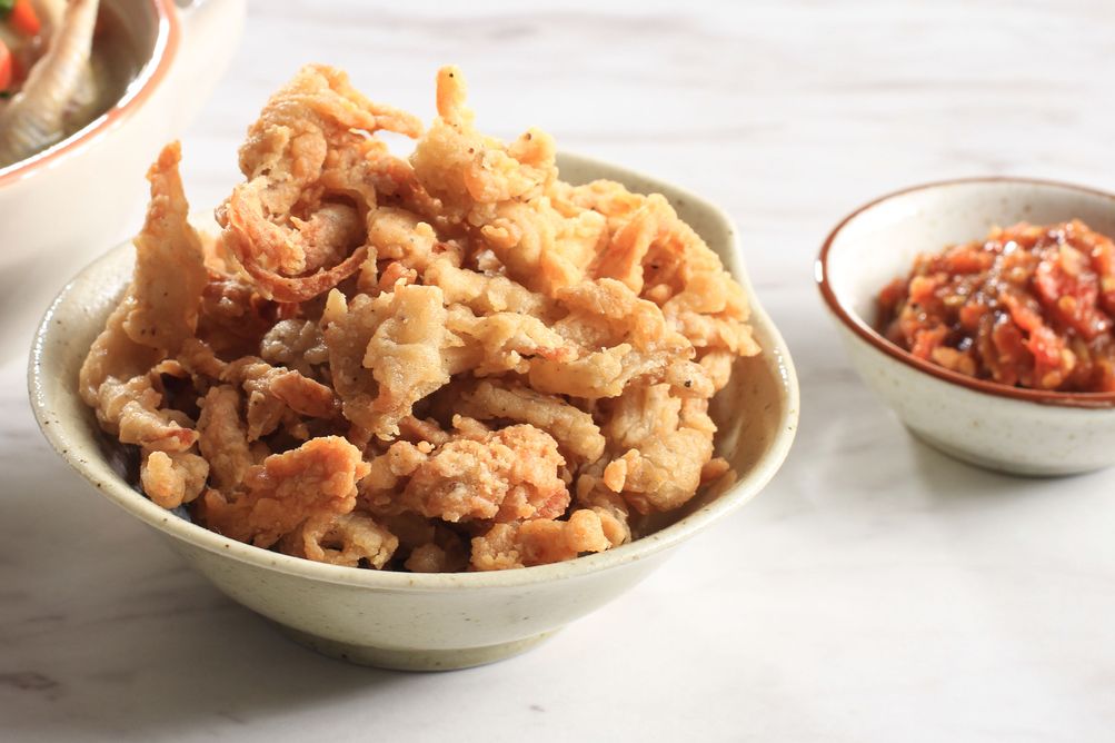 Berikut ini tips menggoreng jamur crispy yang renyah, salah satunya pakai dua jenis tepung yakni terigu dan maizena