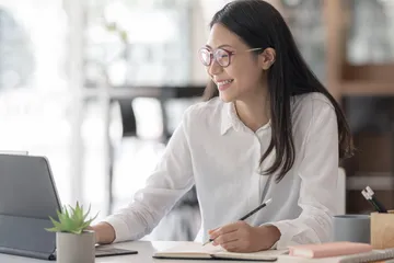ilustrasi seorang content writer