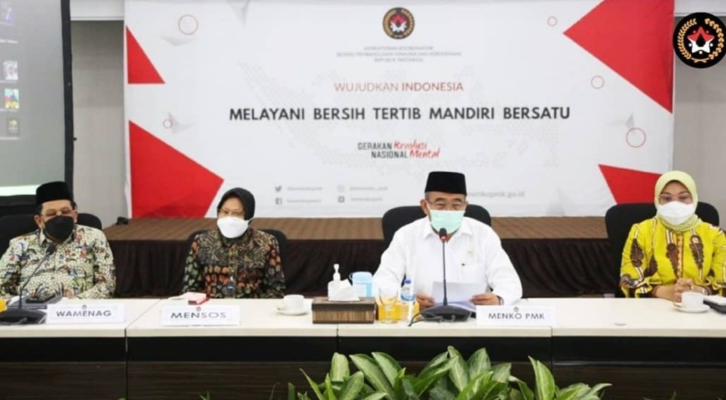 Tetapkan cuti bersama, Pemerintah juga beri larangan mudik bagi masyarakat untuk mengurangi lonjakan kasus Covid-19. 