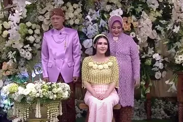 Via Vallen gunakan tujuh sumber mata air untuk prosesi siraman