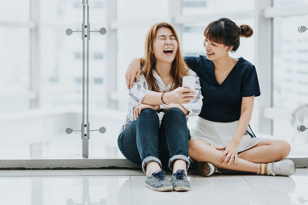 Kesehatan mental sangat penting untuk menjalankan hidup bahagia, salah satunya dengan memiliki teman. Yuk, cari tahu manfaatnya!