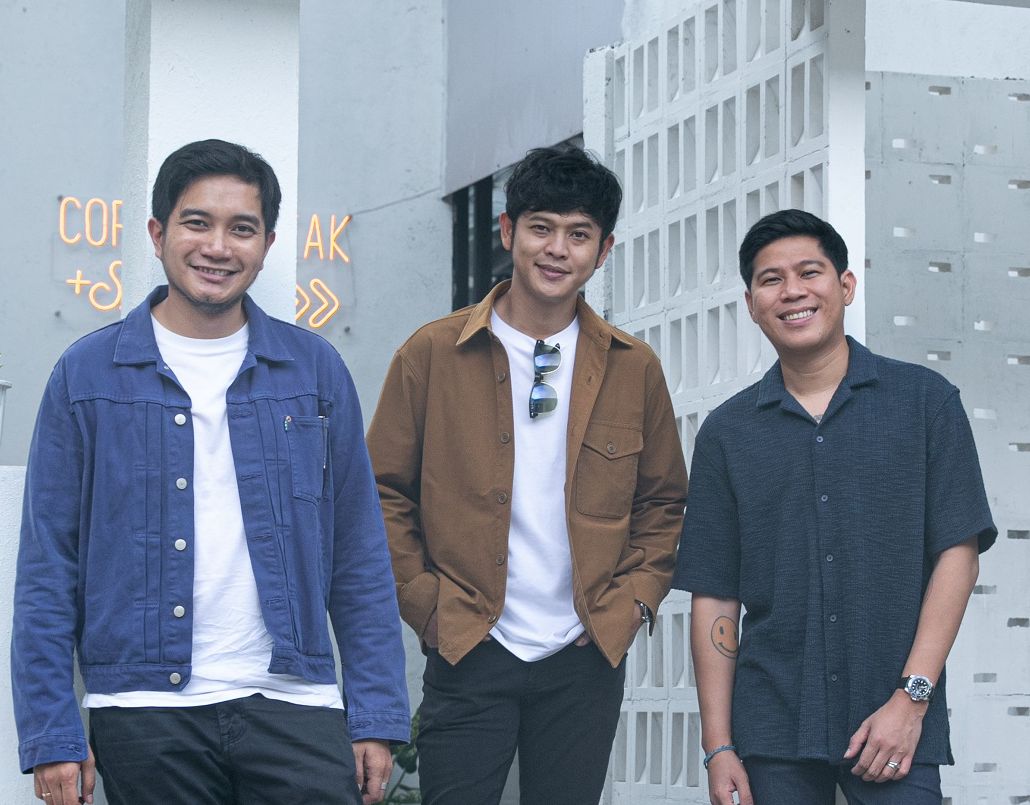 Grup Laleilmanino menceritakan proses kreatif pembuatan lagu Dengar Alam Bernyanyi yang dibuat di alam terbuka.