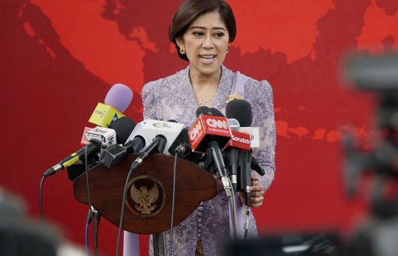 Sikap tegas Meutya Hafid dalam penyelidikan keterlibatan karyawan Kemkomdigi dengan situs judi online.