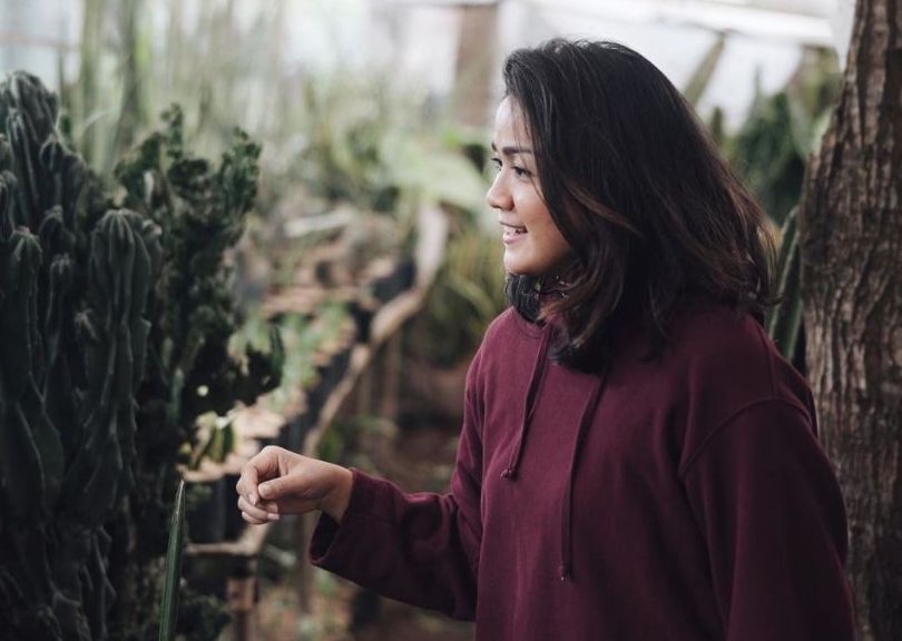 Nirina Zubir dan keluarganya menjadi korban mafia tanah yang dilakukan oleh sang ART.
Belajar dari ini, berikut tips memilih ART