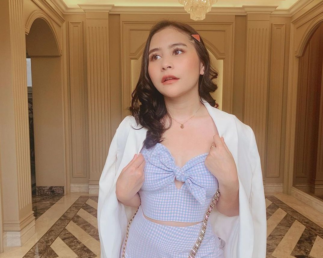 Baru lulus kuliah, Prilly Latuconsina sudah punya target hingga 2025, salah satunya mewujudkan mimpinya untuk bangun sekolah.