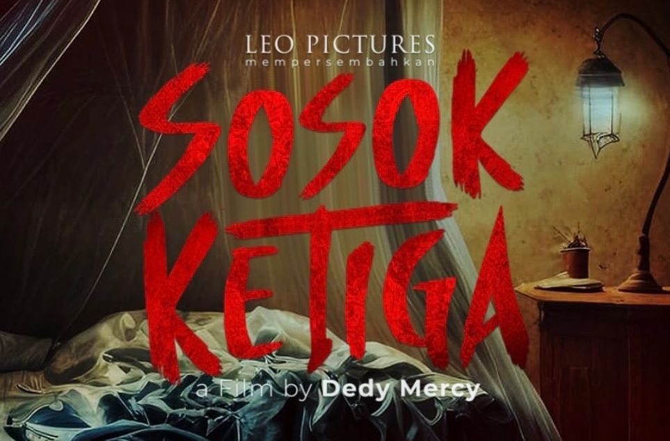 Film horor Indonesia sosok ketiga dijadwalkan tayang pada 22 Juni 2023 mendatang. Berikut sinopsis film Sosok Ketiga.