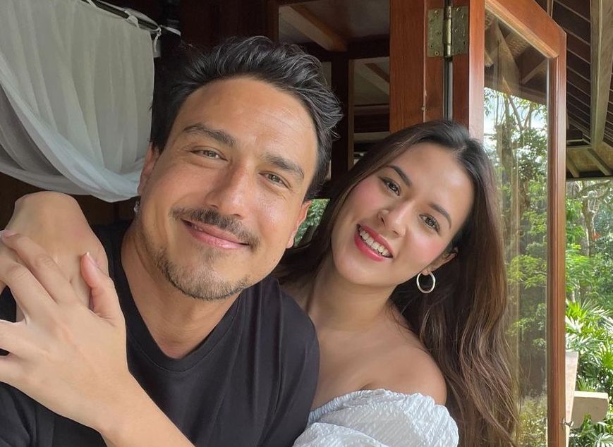 Rayakan anniversary keenam, begini pesan romantis Raisa untuk sang suami Hamish Daud. Berikut lengkapnya.