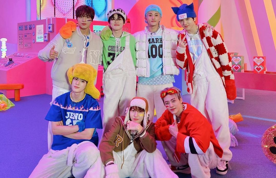 Simak panduan cara beli tiket konser NCT DREAM di aplikasi Livin by Mandiri yang akan mulai dijual tanggal 4 Februari 2023 pukul 14.00 WIB.