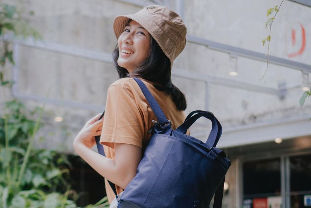 Mulai tas traveling yang ringan tapi kuat hingga gaya office look Kim Se Jeong di drama Korea A Business Proposal, simak Berita Terpopuler hari ini!