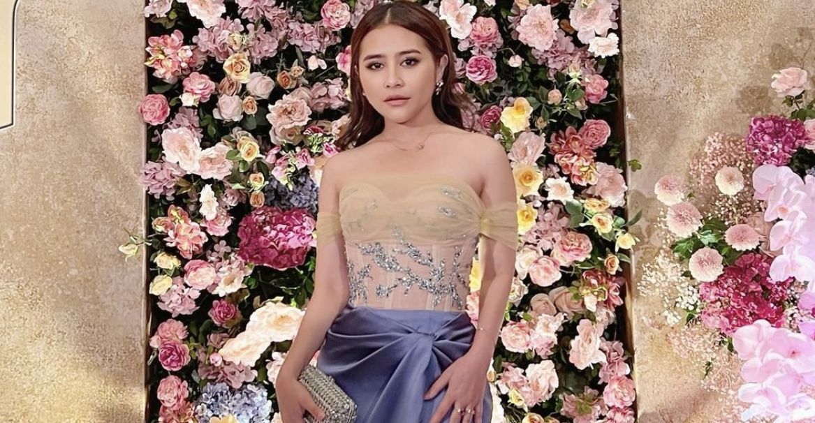 Ini lima inspirasi baju kondangan ala Prilly Latuconsina untuk tampil stand out dan elegan saat menghadiri pesta.