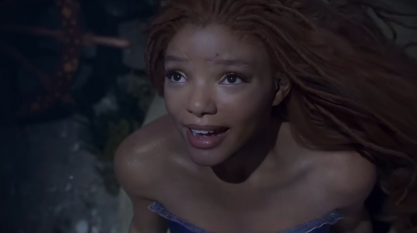 Versi live action dari kisah Ariel The Little Mermaid bakal hadir. Peran Ariel sendiri dimainkan oleh Halle Bailey.