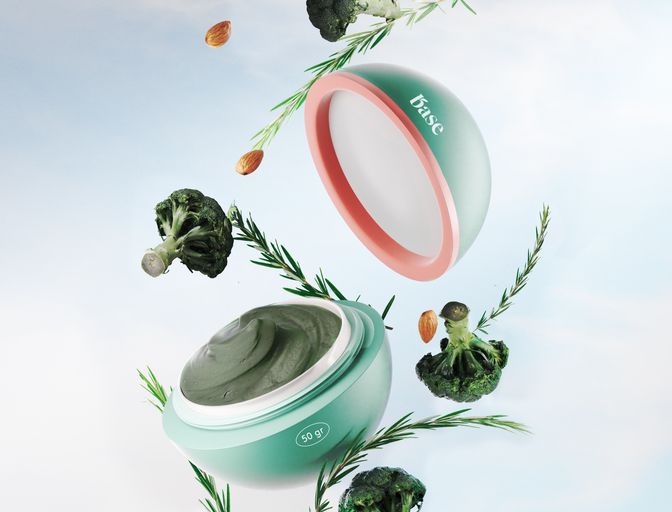 Brand kecantikan lokal, Base, meluncurkan varian clay mask vegan dari ektrak brokoli dalam acara Oh Beauty Festival.