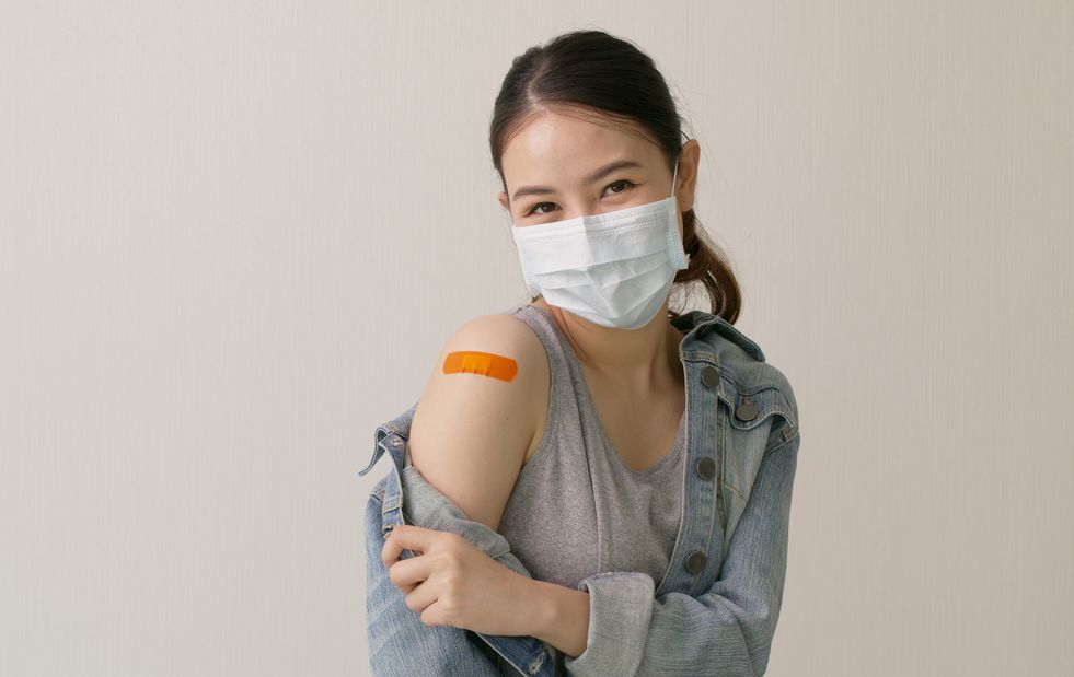 Masih menjadi pertanyaan, bolehkah penyintas Covid-19 menerima vaksin HPV? Simak, inilah jawaban dokter obgyn.