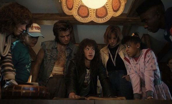 Stranger Things 4 Volume 2 rilis pada Jumat (1/7/2022), sutradara ungkap ada lebih dari satu karakter yang akan gugur. Siapa saja?