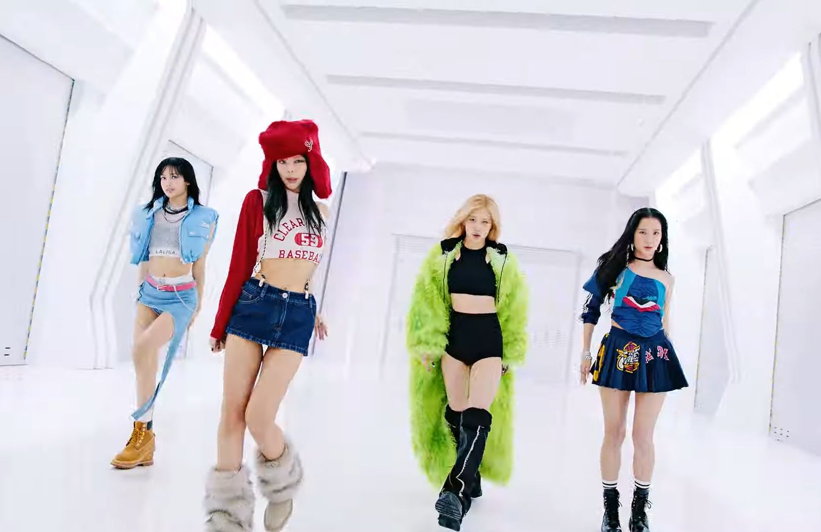 Jadwal pembelian tiket konser BLACKPINK yang akan mulai dijual hari ini. Yuk BLINK simak cara pembelian berikut