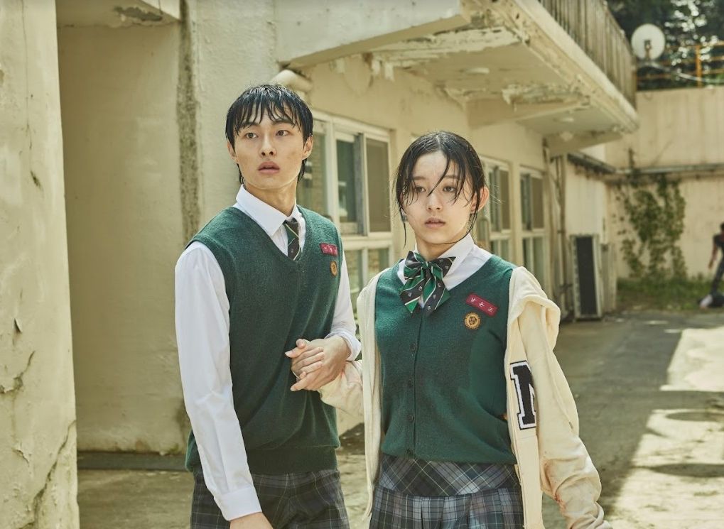 Review serial All of Us Are Dead yang tayang di Neflix, kisah masa muda di tengah serangan wabah zombie.