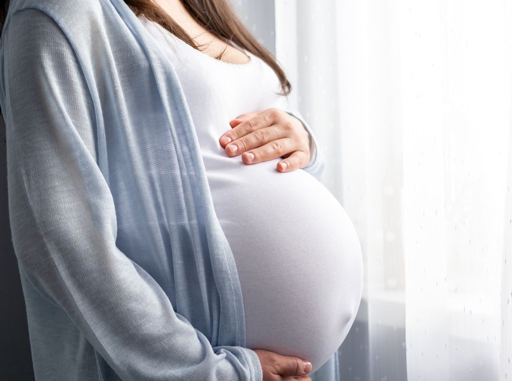 Berikut ini 3 jenis penyakit yang dapat menyerang para perokok pasif, salah satunya ibu hamil karena bisa mengganggu kehamilannya.